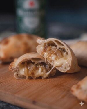 Empanada Cebolla Queso Empanada Cebolla Queso